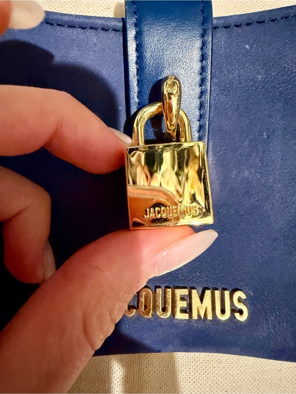 Jacquemus sleek shoulder